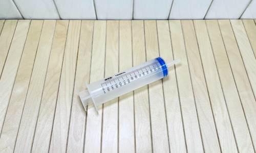 Шприц большой 150 мл