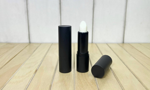 007 мл Помадница черный матовый пластик